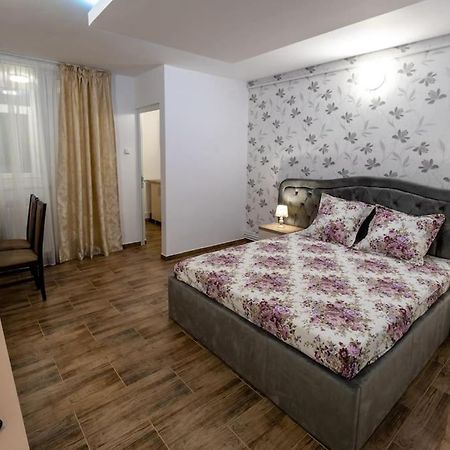 Luxury Radox Apartment Park 1 Bz Buzău Exterior foto